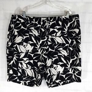🔵BOGO FREE🔵 Mario Serrani Italy Shorts Black & White Sz 16